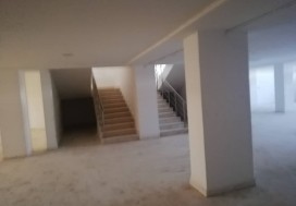 A LOUER LOCAL COMMERCIAL 2000 M2 SOUSSE