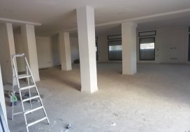 A LOUER LOCAL COMMERCIAL 2000 M2 SOUSSE
