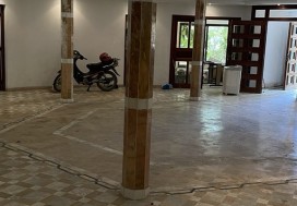 A VENDRE LOCAL 2700/2495 M2 CHARGUIA