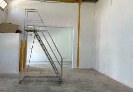 A LOUER DEPOT 187 M2 TUNIS SUD