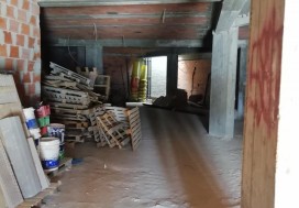 A V LOCAL SUPERETTE 401 M2 MONASTIR