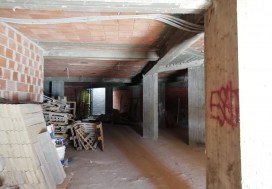 A V LOCAL SUPERETTE 401 M2 MONASTIR