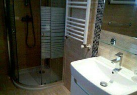A LOUER STUDIO MEUBLES DE LUXE ENNASR