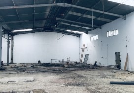A VENDRE LOCAL 6500/8500 M2 TUN SUD
