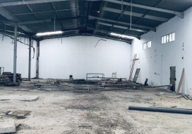A VENDRE LOCAL 6500/8500 M2 TUN SUD