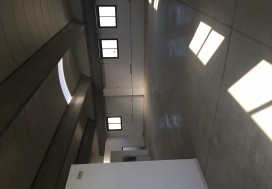 A LOUER DEPOT 340 M2 EN ETAGE TUNIS NORD