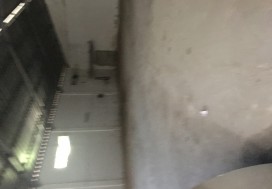 A LOUER DEPOT CHARPENTE 500 M2 AGBA