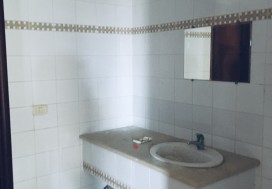 A L IMMEUBLE 1184 M2 LAC DE TUNIS