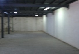 A LOUER DEPOT 1300 M/ 5000 M TUNIS SUD