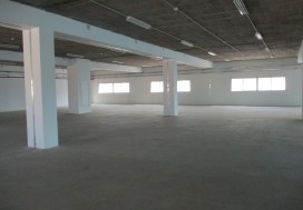 A LOUER LOCAL 3756 M2 TUNIS SUD
