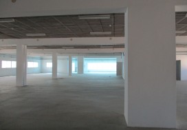 A LOUER LOCAL 3756 M2 TUNIS SUD