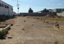 A LOUER DEPOT 1300 M/ 5000 M TUNIS SUD