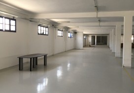 A LOUER ETAGE INDUSTRIEL 3000 M2 TUNS SU