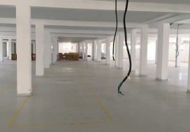 A LOUER ETAGE INDUSTRIEL 3000 M2 TUNS SU