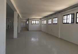 A LOUER ETAGE INDUSTRIEL 3000 M2 TUNS SU