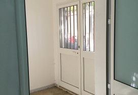 A LOUR LOCAL INDUSTR 850 M2 CHARGUIA
