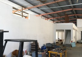 A LOUER LOCAL IND TUN SUD 3000 M2 CHARP
