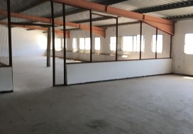 A LOUER LOCAL IND TUN SUD 3000 M2 CHARP