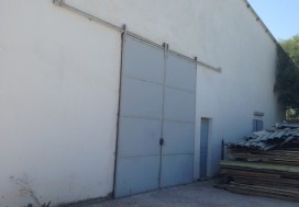 A VENDRE LOCAL 1700/3000 M2 A TUNIS SUD