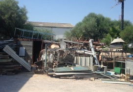 A VENDRE LOCAL 1700/3000 M2 A TUNIS SUD