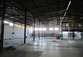 A LOUER LOCAL 4200 M2 TUNIS SUD
