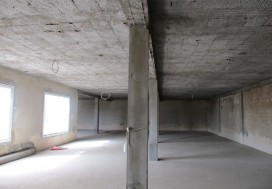 A LOUER LOCAL INDUSTRIEL 1800 M2 SOUKRA