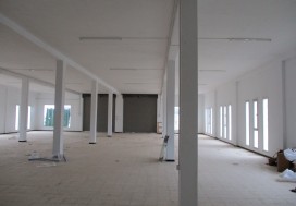 A LOUER LOCAL 1000 M2 DEUX NIV TUN NORD