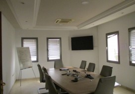 A LOUER BUREAUX ET SH ROOM 500 M TUN SUD