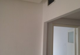 A LOUER IMMEUBLE 30 BUREAUX / CINQ ETAG