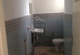 A LOUER IMMEUBLE 30 BUREAUX / CINQ ETAG