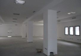 A LOUER IMMEUBLE LAC 2000 M2