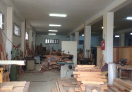 A VENDRE ATEIER DE MENUISERIE A MNIHLA