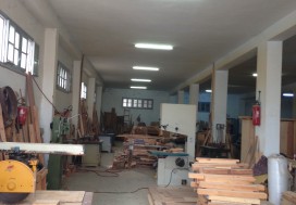A VENDRE ATEIER DE MENUISERIE A MNIHLA