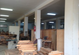 A VENDRE ATEIER DE MENUISERIE A MNIHLA