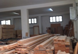 A VENDRE ATEIER DE MENUISERIE A MNIHLA