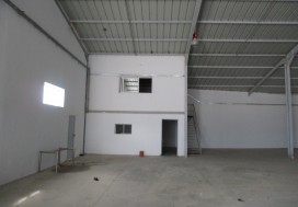 A LOUER DEPOT 1100 M2 TUNIS NORD