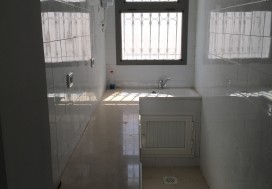 A LOUER LOCAL TU SUD 1000 M2 EN ETAGE
