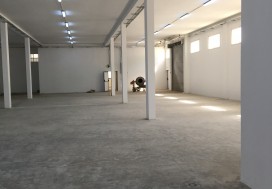 A LOUER LOCAL TU SUD 1000 M2 EN ETAGE