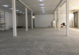 A LOUER LOCAL TU SUD 1000 M2 EN ETAGE