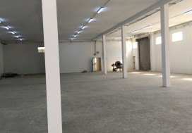 A LOUER LOCAL TU SUD 1000 M2 EN ETAGE