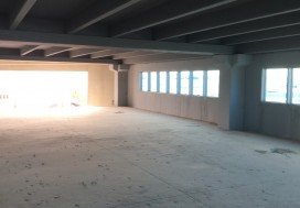A VENDRE LOCAL PREFAB 2600 M2 TUNIS SUD