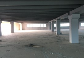 A VENDRE LOCAL PREFAB 2600 M2 TUNIS SUD