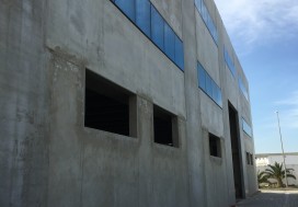 A VENDRE LOCAL PREFAB 2600 M2 TUNIS SUD