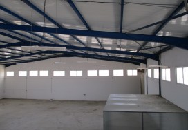A LOUER LOCAL 850 M2 CHARP TUNIS SUD