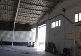 A LOUER LOCAL 1800 M CHARP TUNIS SUD