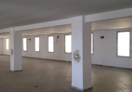 A LOUER IMMEUBLE 2300 M2 LAC DE TUNIS
