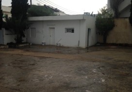 A VENDRE LOCAL INDUSTR LAC 2000 M2