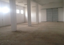 A VENDRE LOCAL INDUSTR LAC 2000 M2