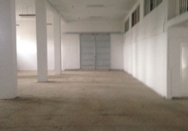 A VENDRE LOCAL INDUSTR LAC 2000 M2