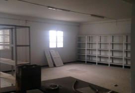A VENDRE LOCAL INDUSTR LAC 2000 M2